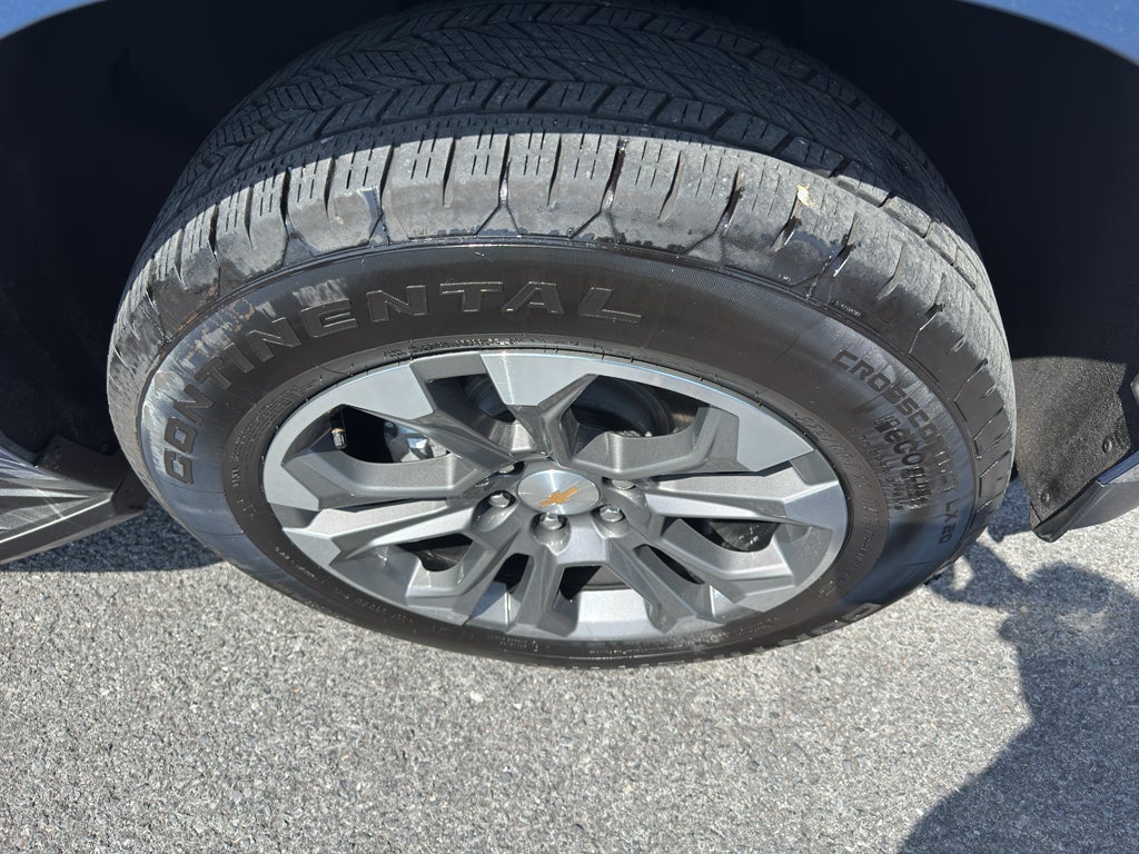 2025 Chevrolet Suburban LT