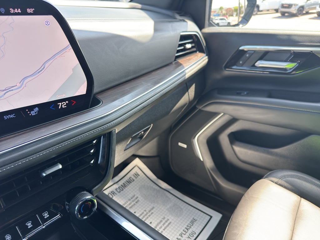 2025 Chevrolet Suburban LT