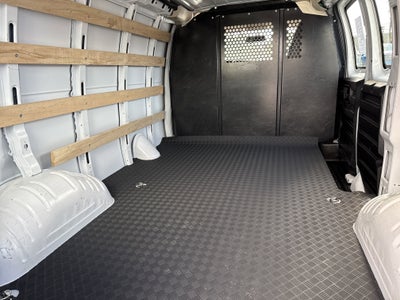 2024 GMC Savana Cargo 2500 Work Van