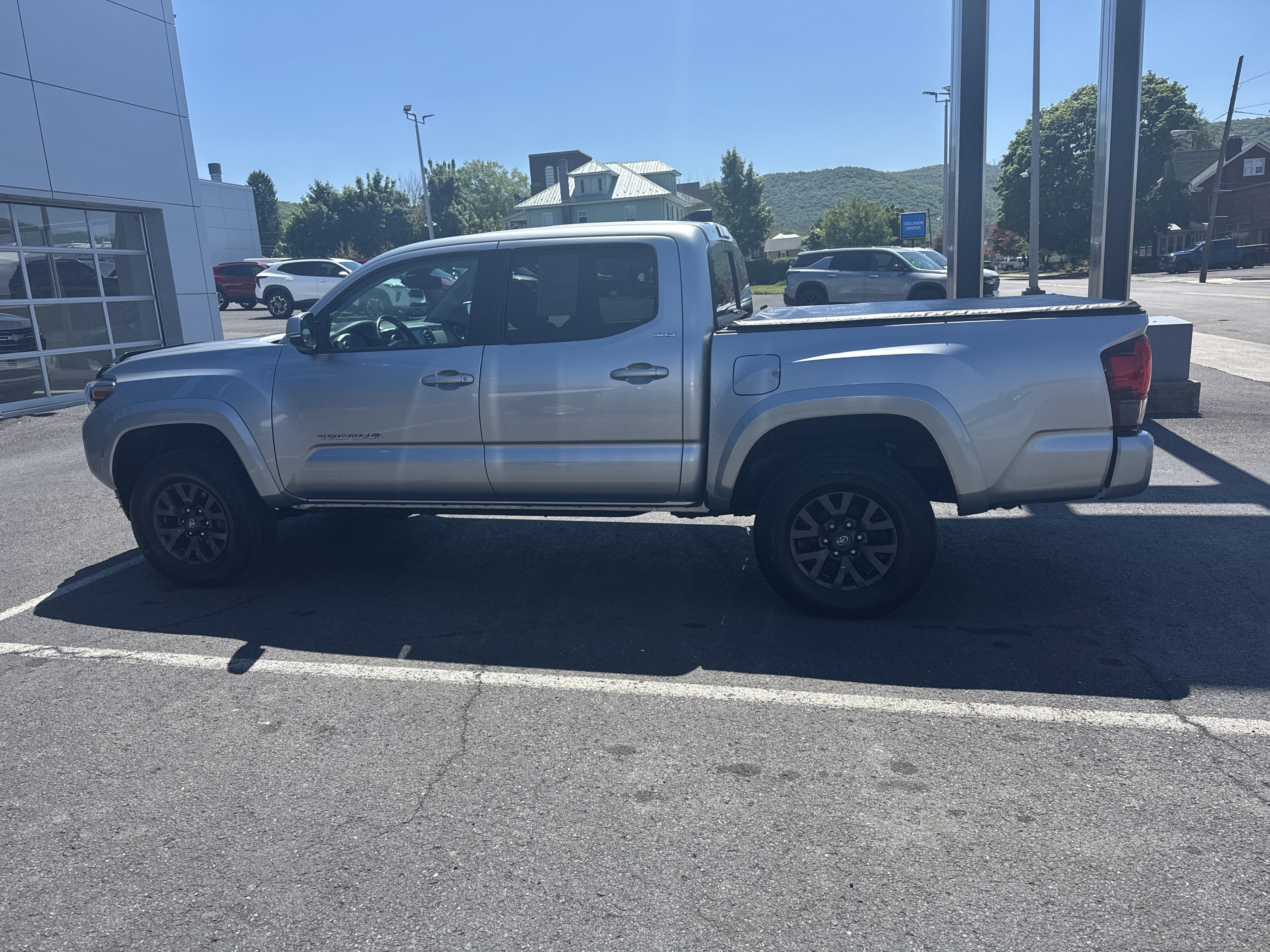 2023 Toyota Tacoma 4WD SR
