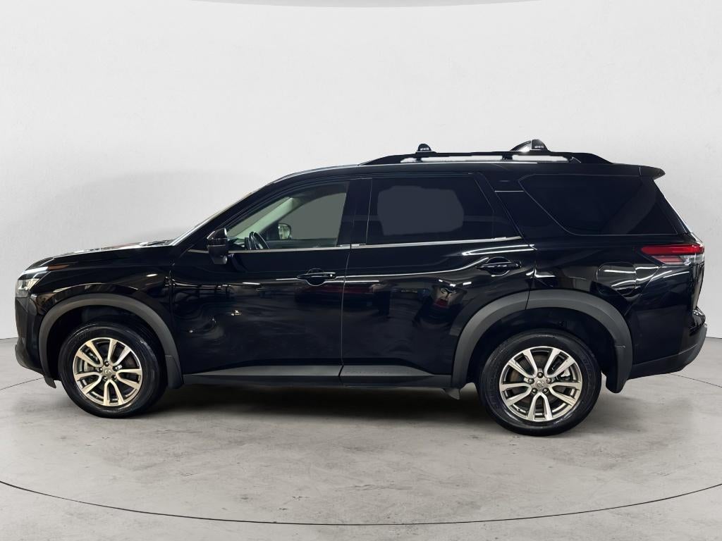 2022 Nissan Pathfinder SV 4WD