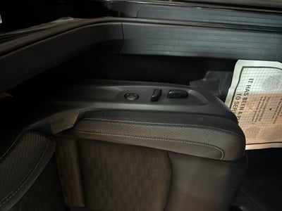 2022 Nissan Pathfinder SV 4WD