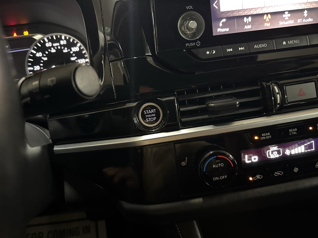 2022 Nissan Pathfinder SV 4WD