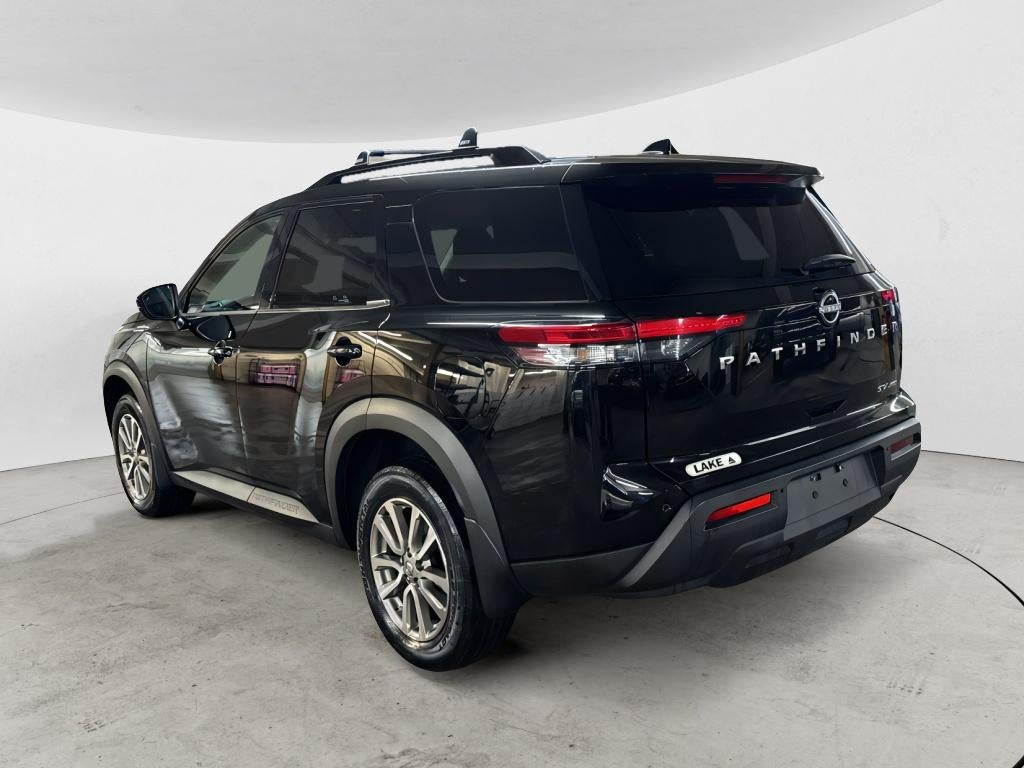 2022 Nissan Pathfinder SV 4WD