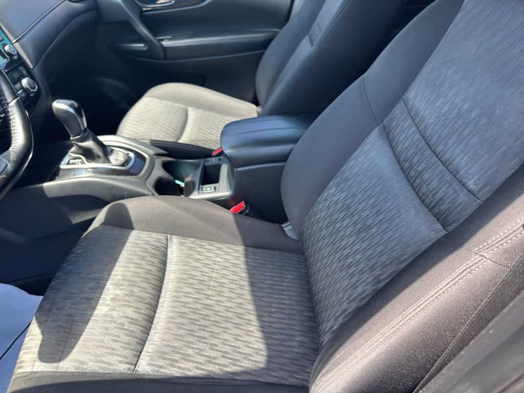 2020 Nissan Rogue SV - Photo 20