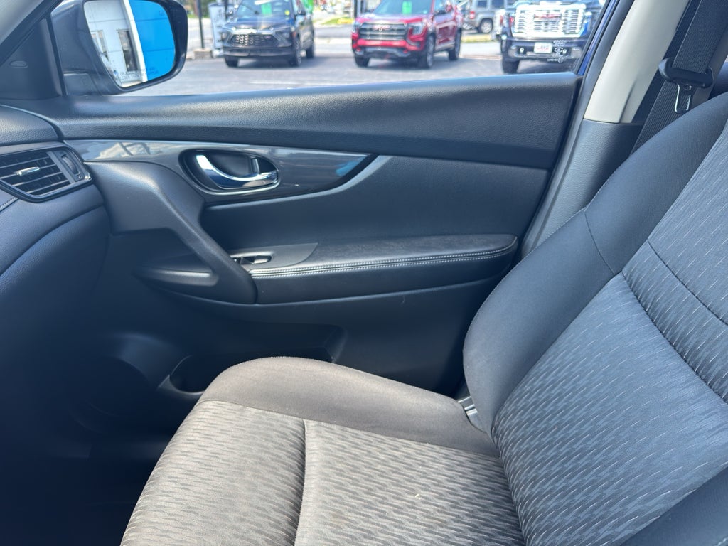 2020 Nissan Rogue SV - Photo 35