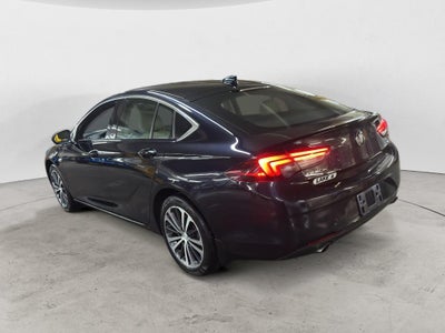 2018 Buick Regal Sportback Essence