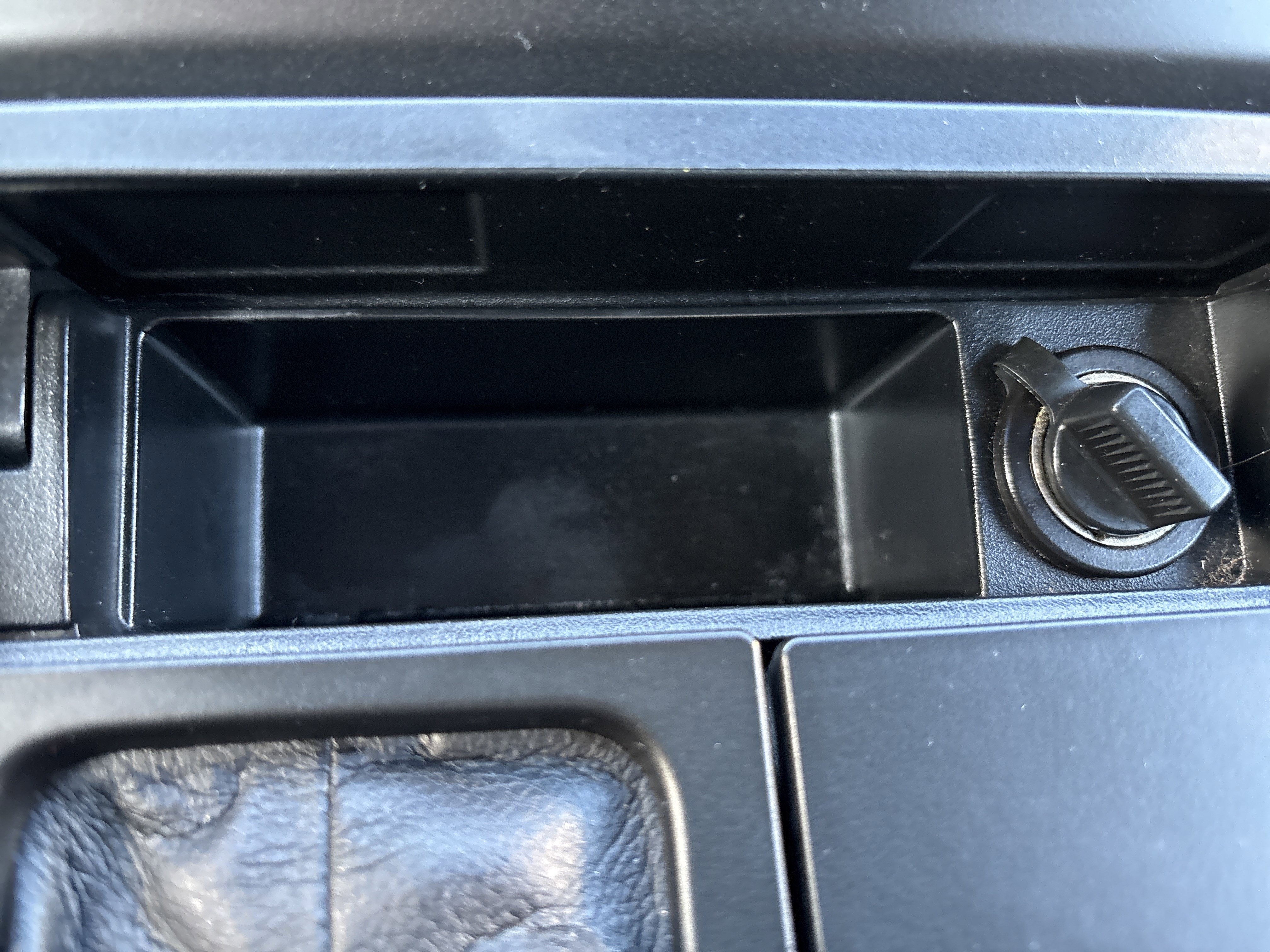 2016 Ford TAURUS SEL