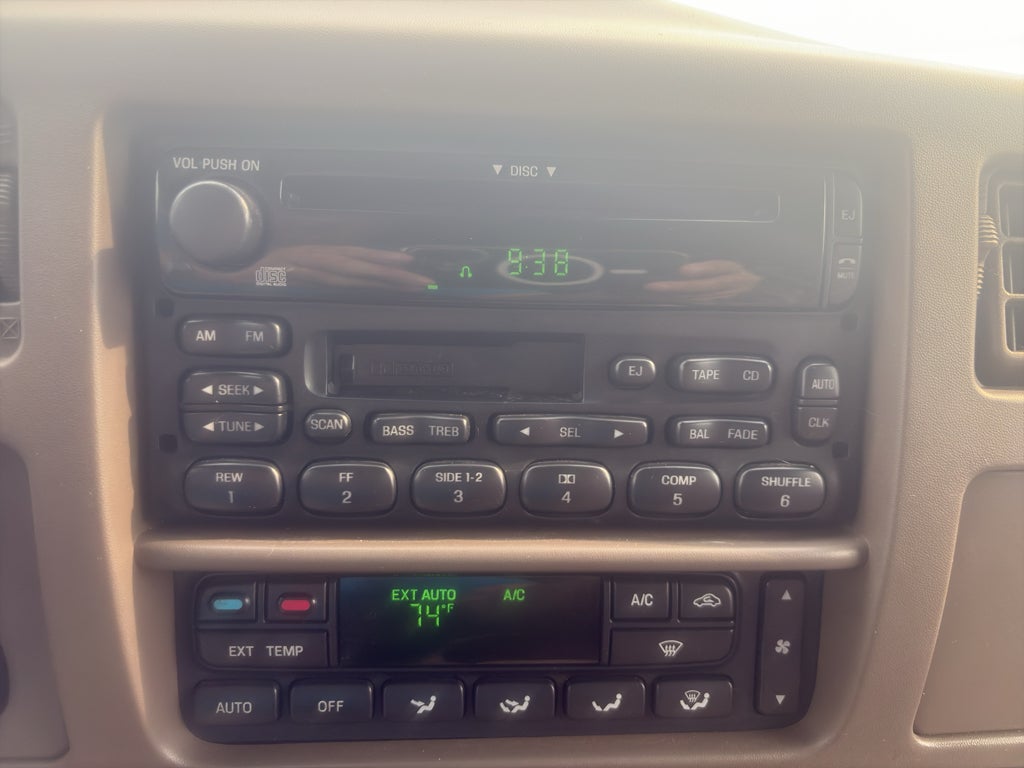 2004 Ford Excursion Eddie Bauer