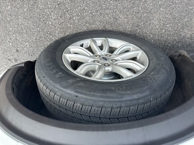 2020 Ford Explorer Base