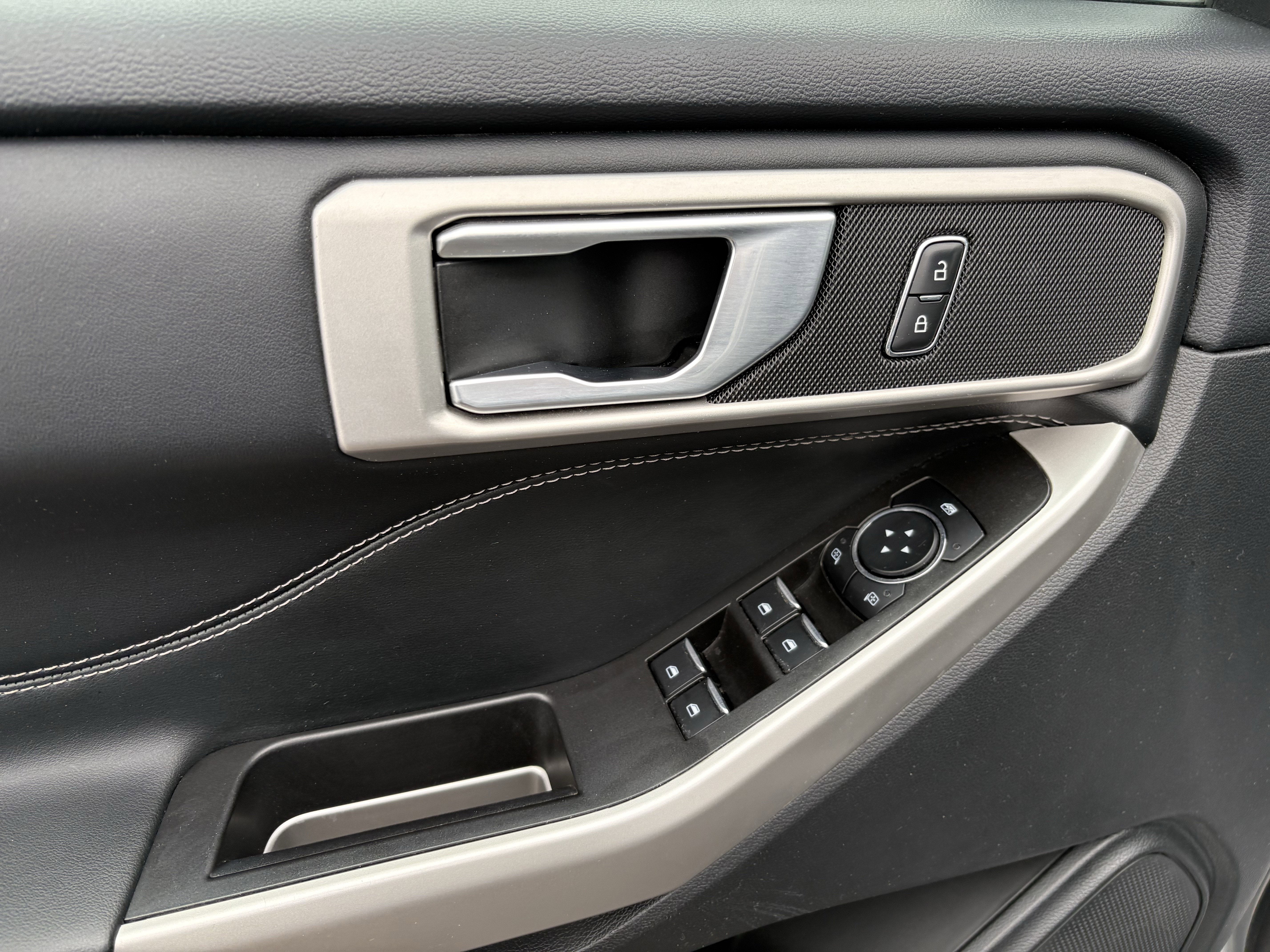 2023 Ford EXPLORER K8D