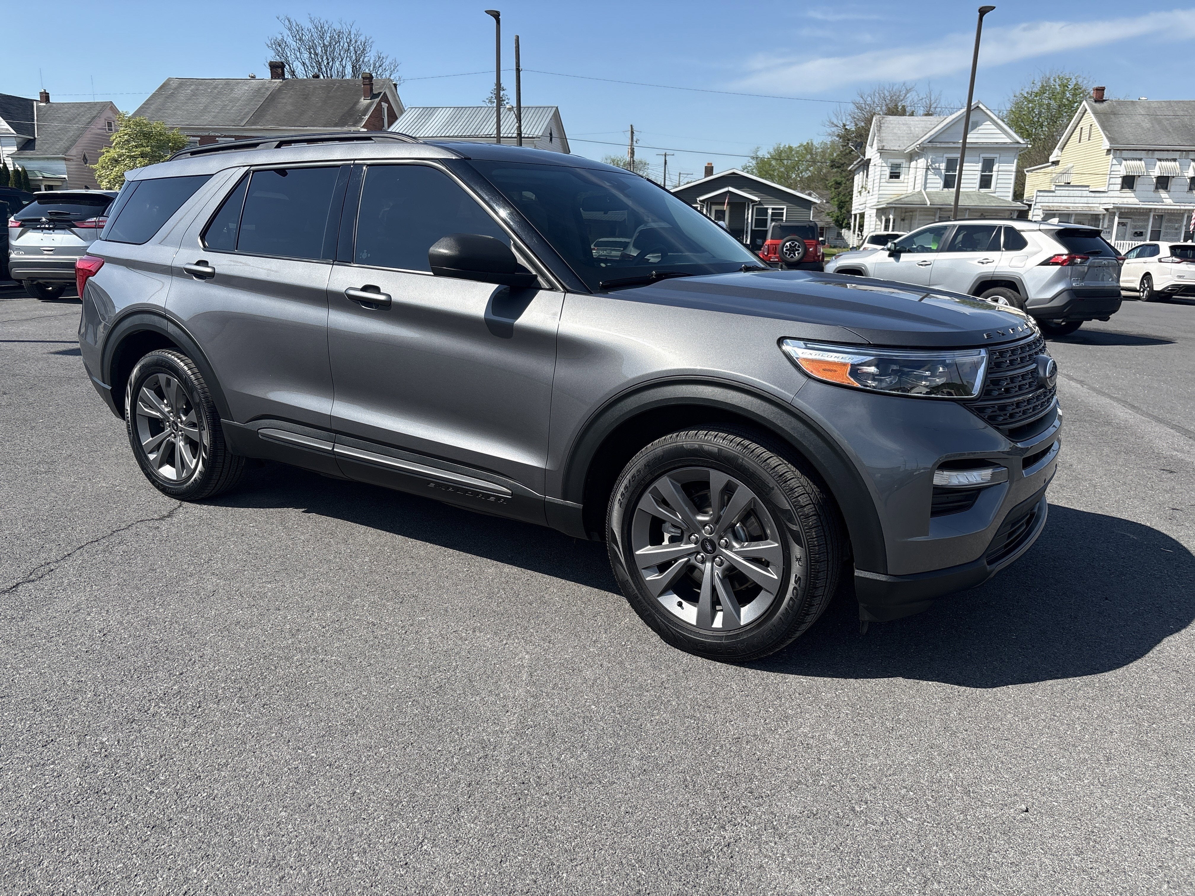 2021 Ford EXPLORER XLT