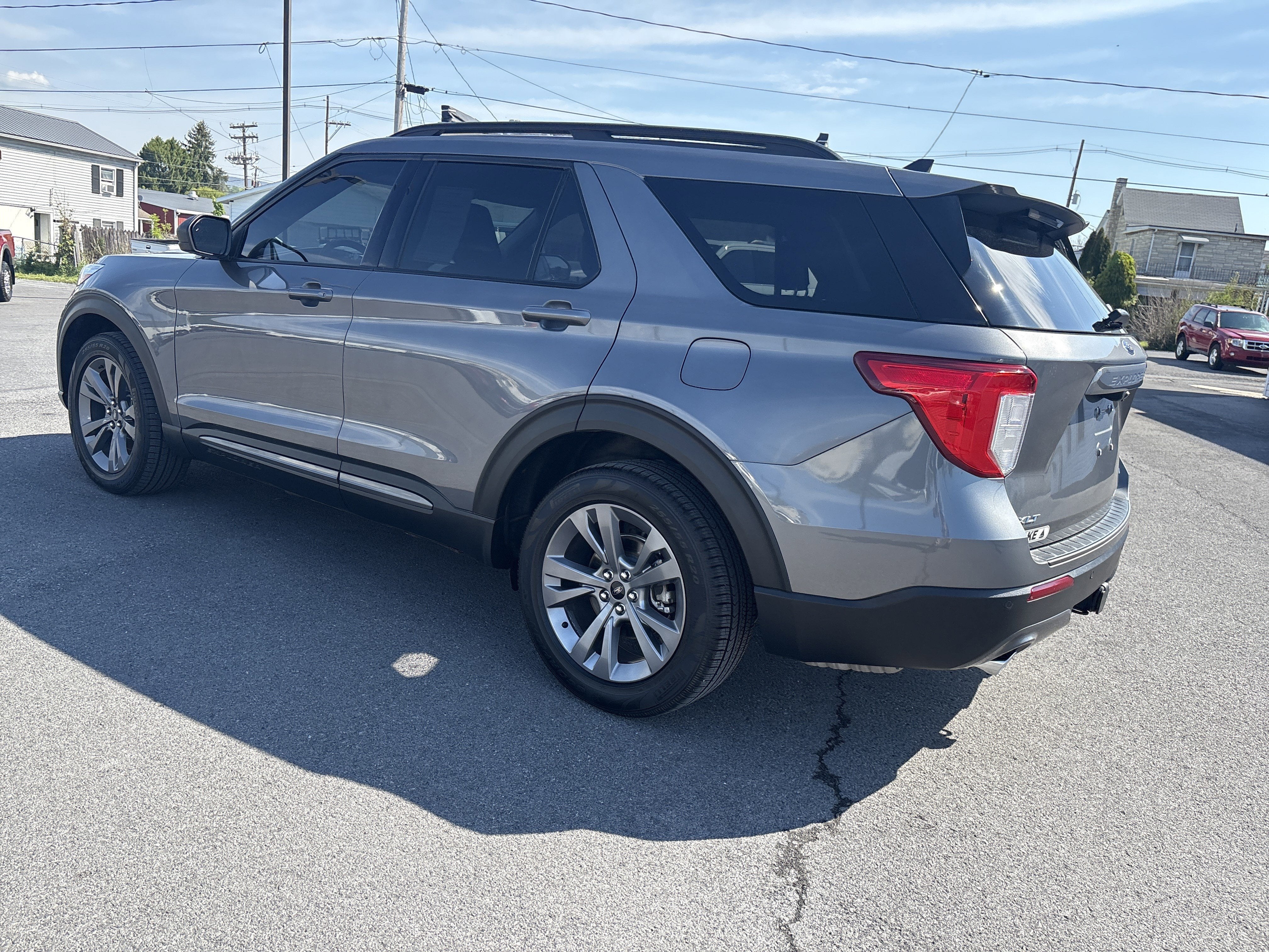 2021 Ford EXPLORER XLT