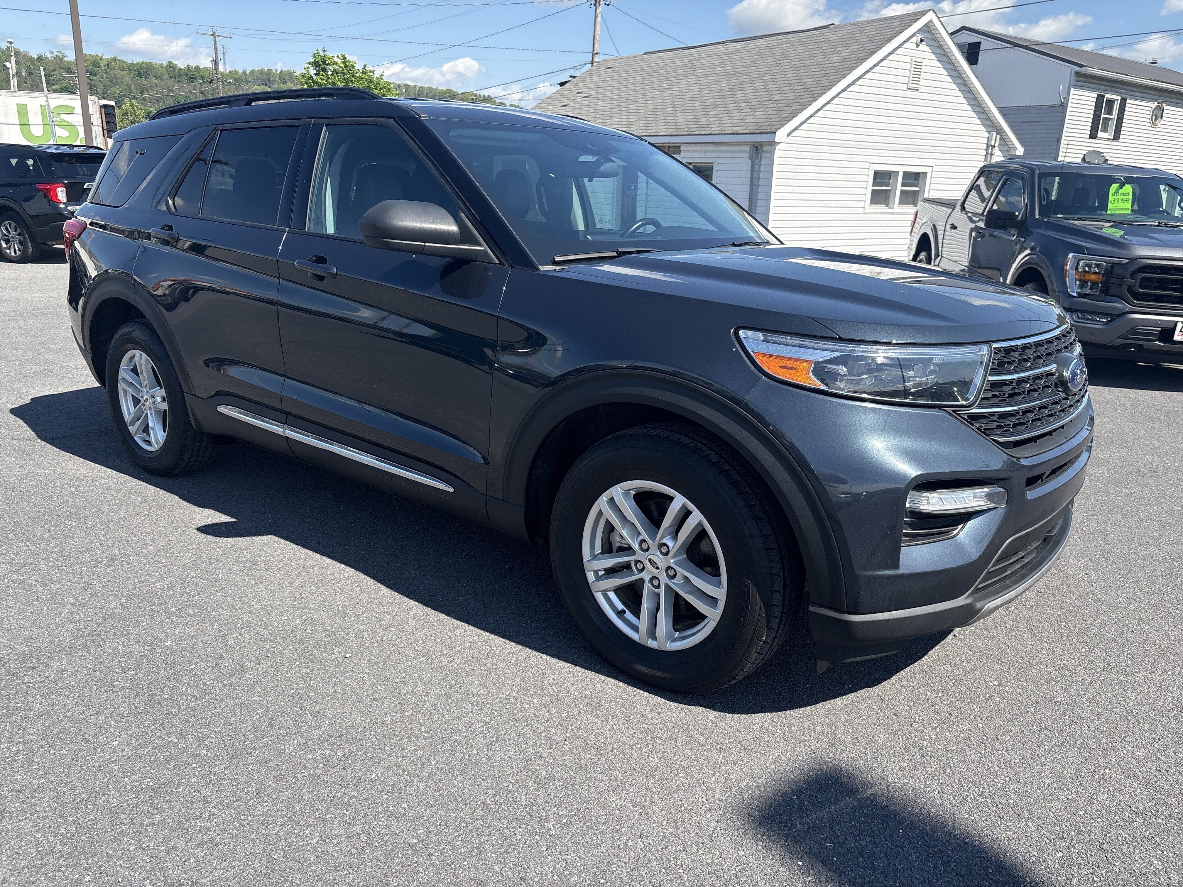 2022 Ford EXPLORER XLT