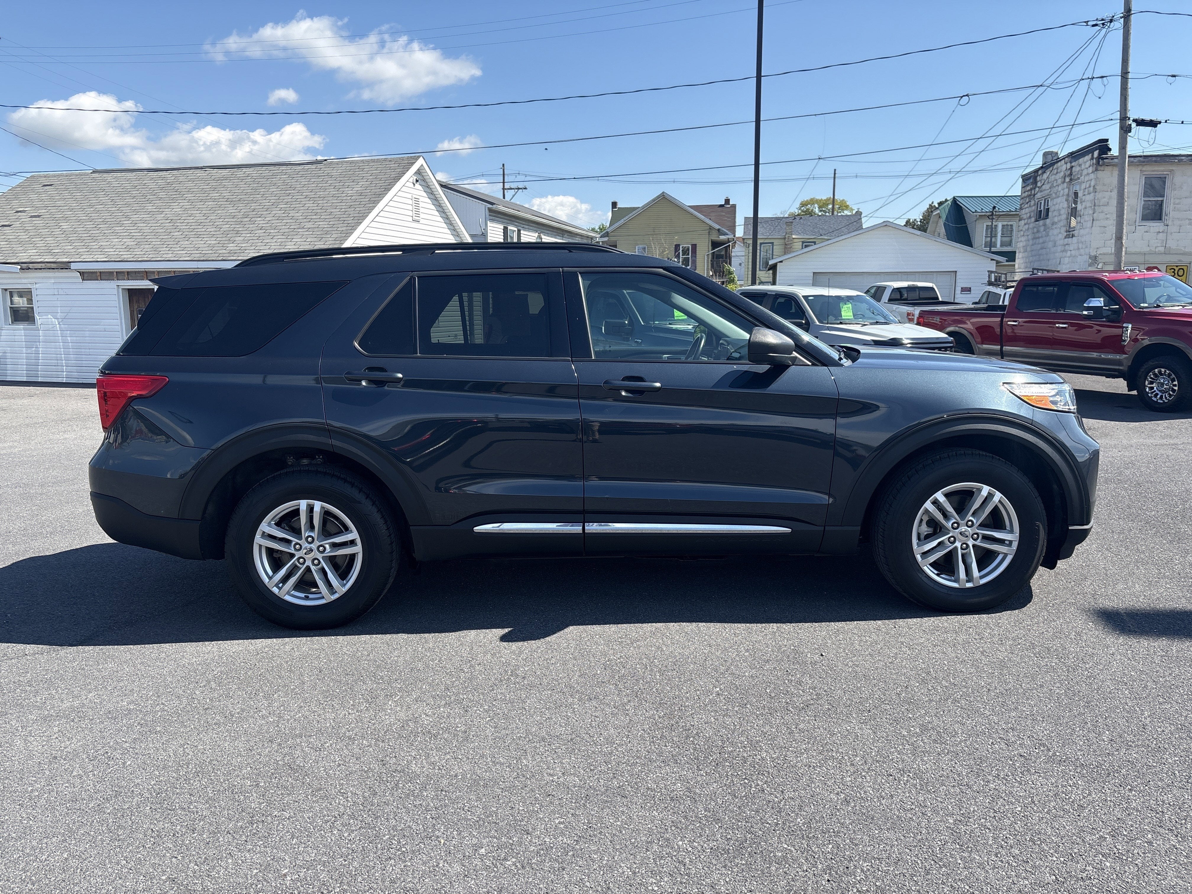 2022 Ford EXPLORER XLT