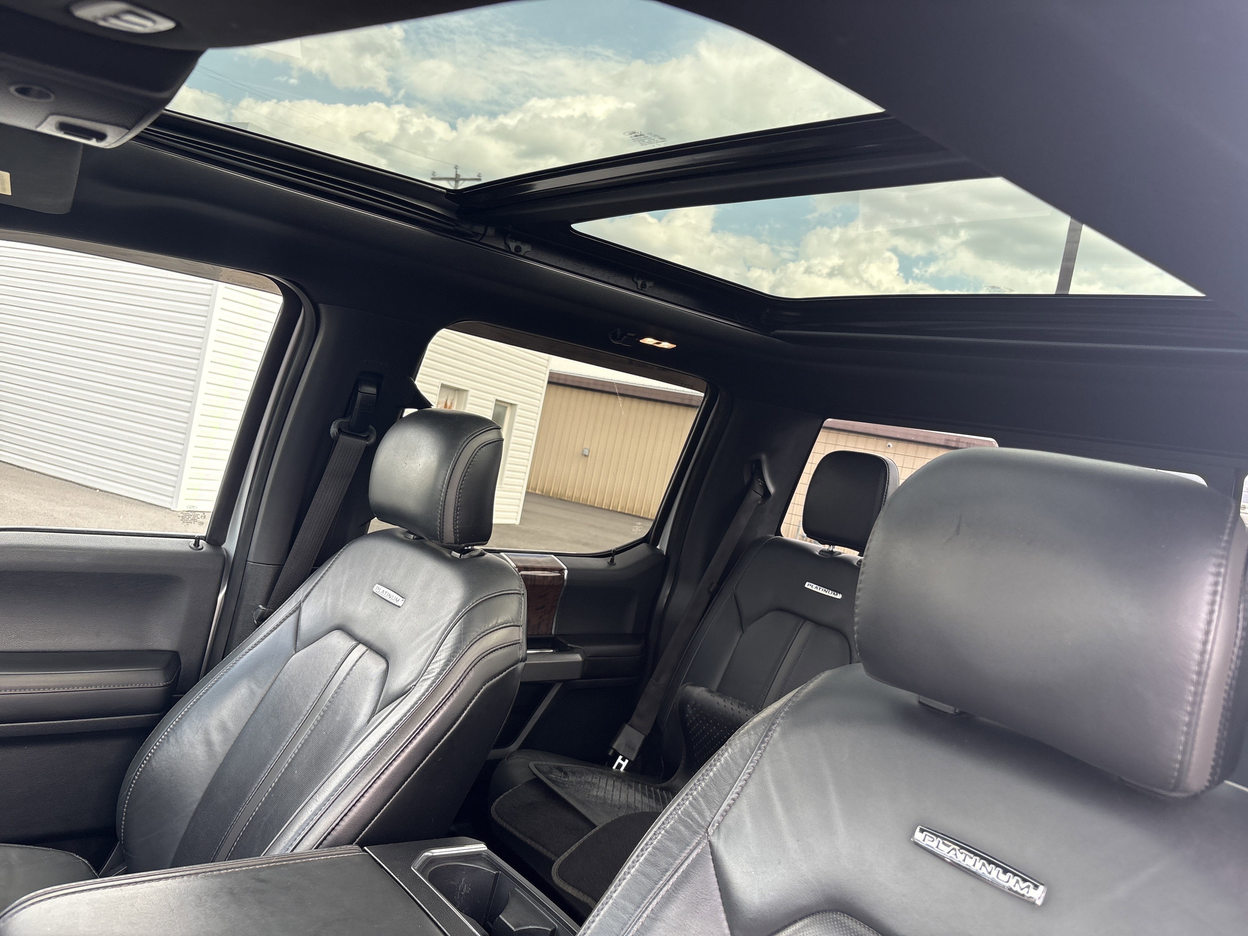 2016 Ford F-150 PLATINUM