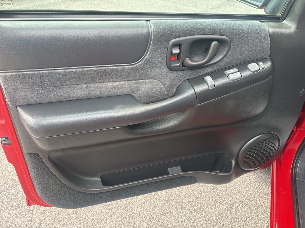 2000 GMC Sonoma SLS w/1SH Pkg
