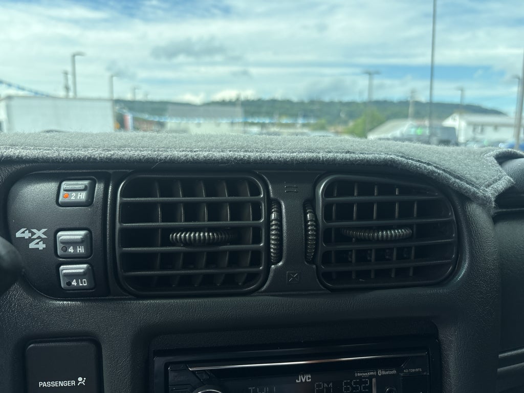 2000 GMC Sonoma SLS w/1SH Pkg
