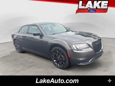 2020 Chrysler 300 Touring