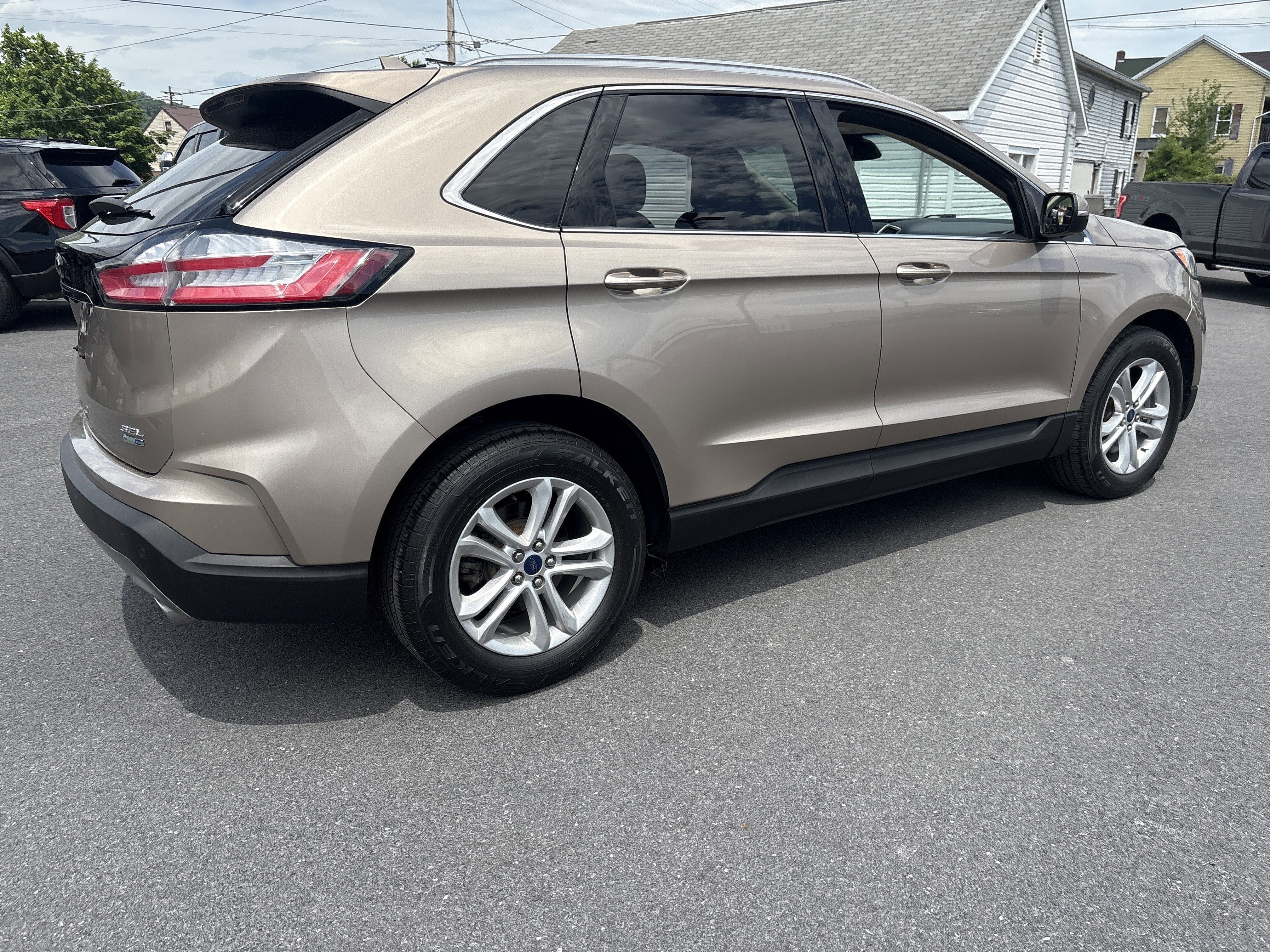 2020 Ford EDGE SEL