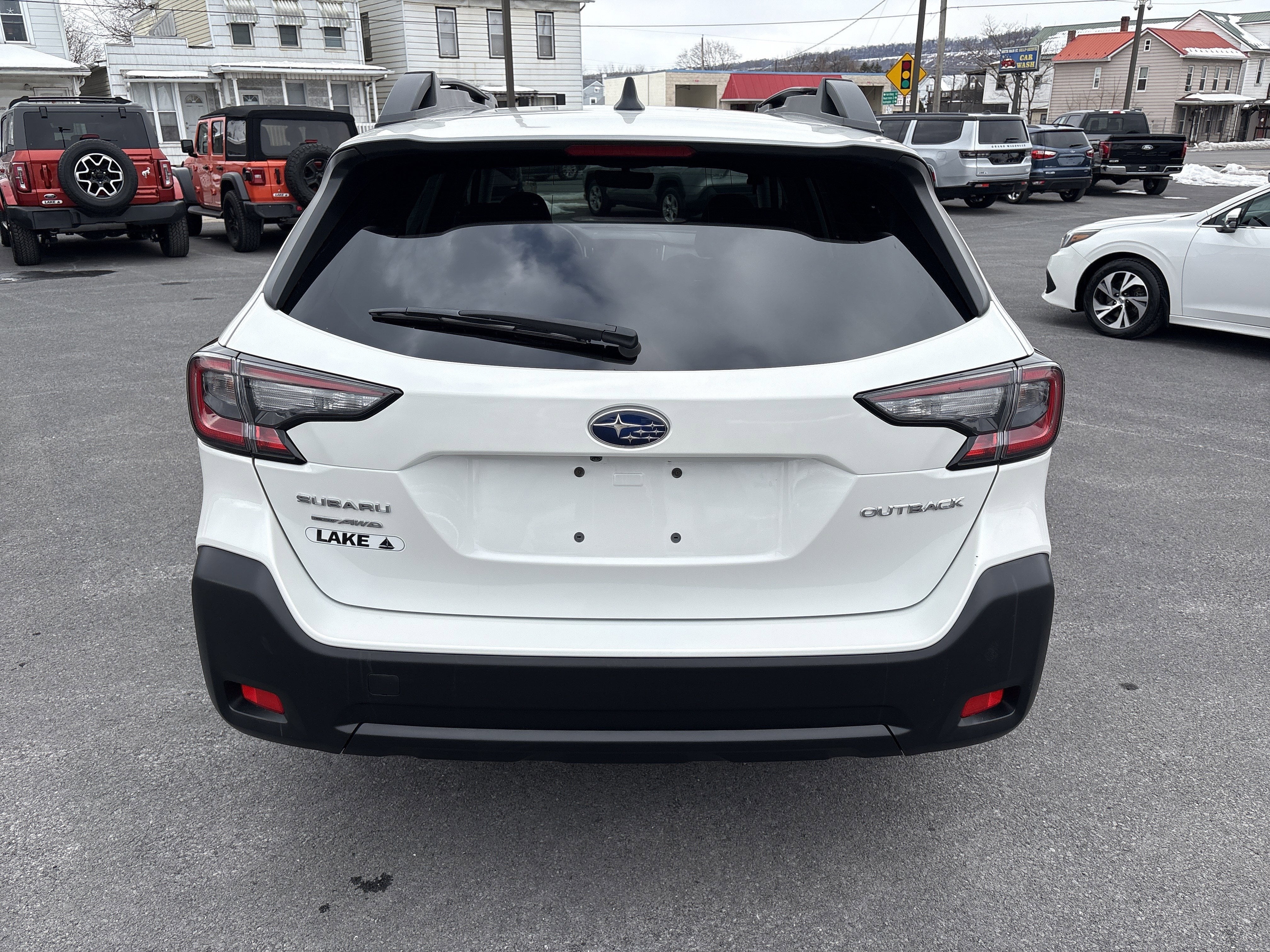 2023 Subaru OUTBACK Premium