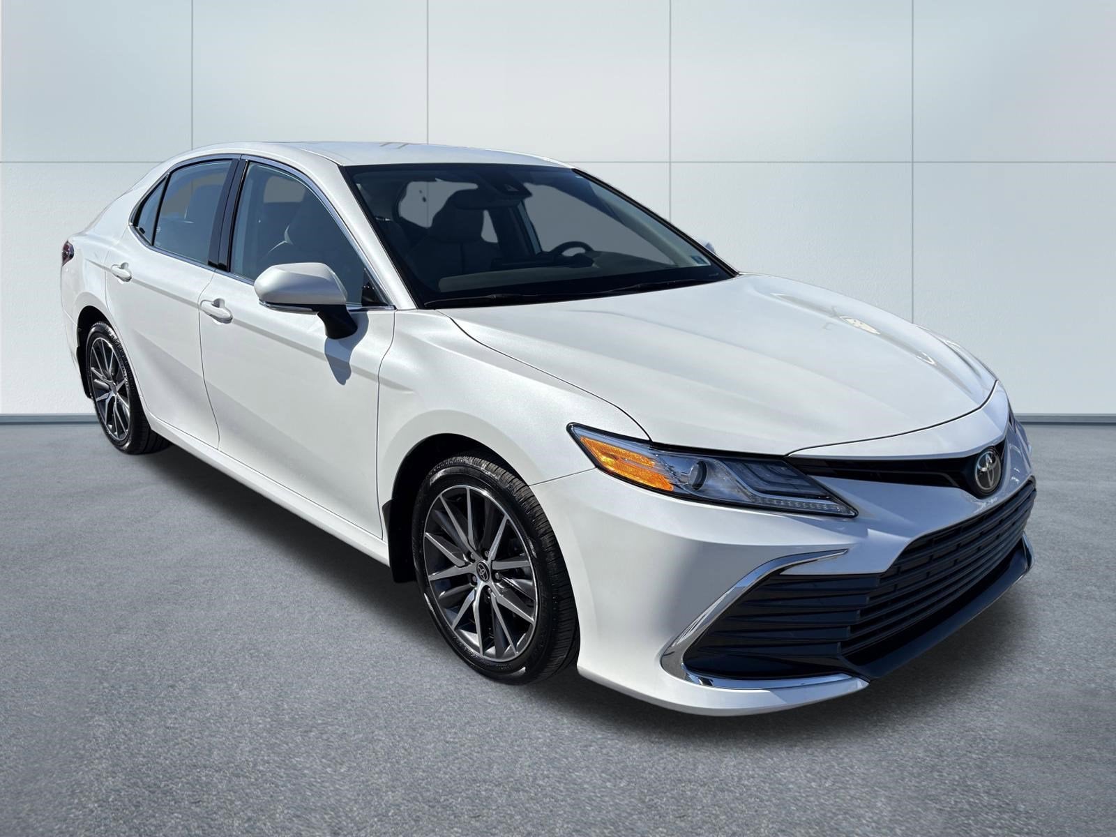 2024 Toyota CAMRY XLE
