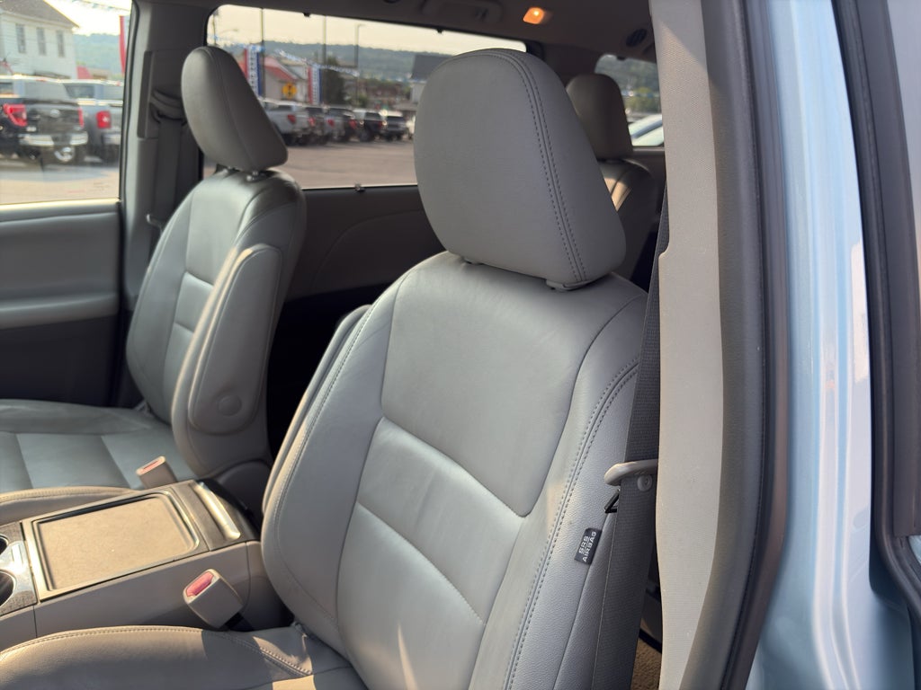 2015 Toyota Sienna XLE Premium